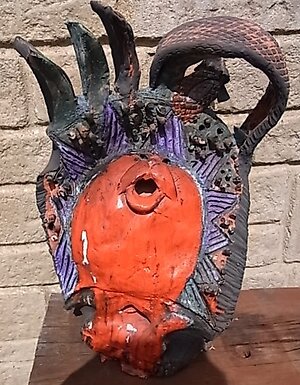 Sculpture & Artwork. song
